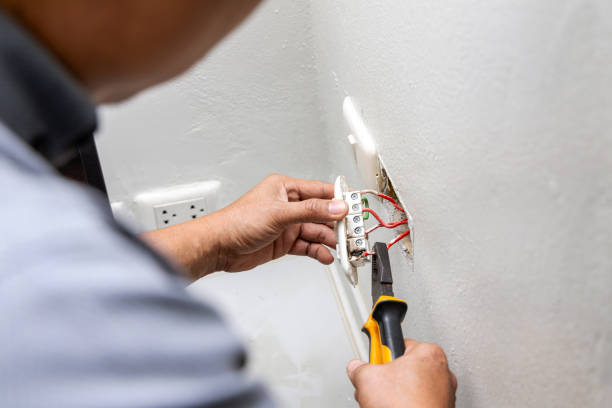 Best Commercial Electrician Services  in Garfield Heights, OH